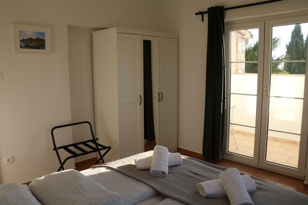 Kiki Apartment